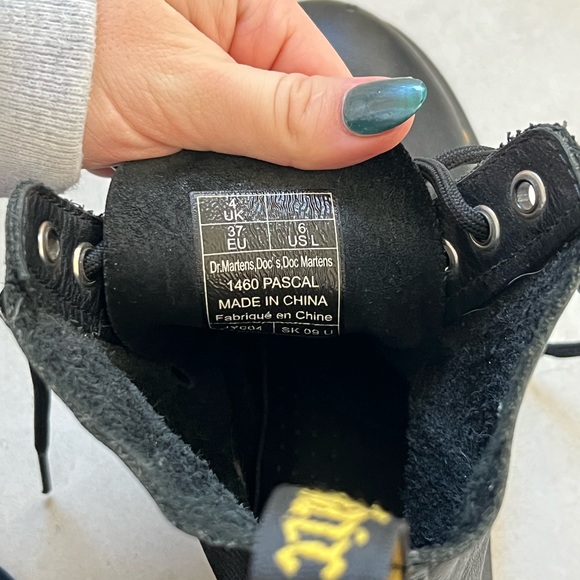 Dr marten boots - Picture 2 of 2